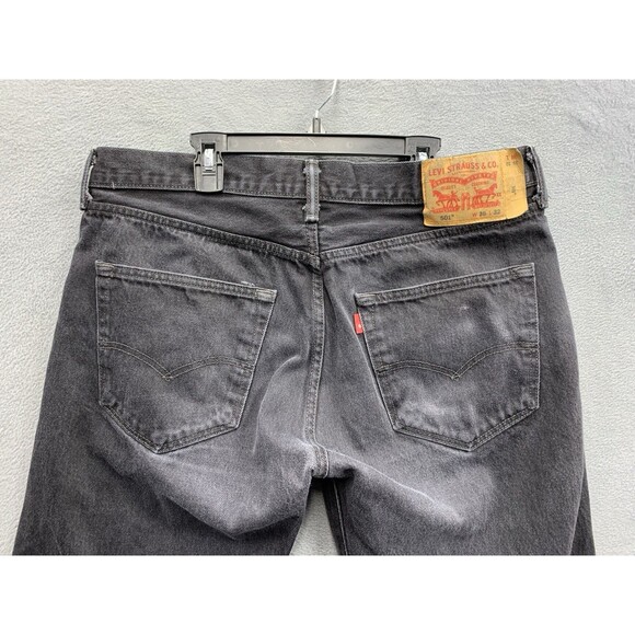Levi's 501 Mens Denim Jeans Original Fit Button Fly Black 2016 Size 36X32 Read - Picture 11 of 16